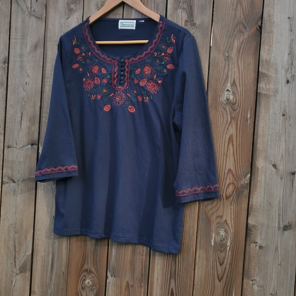 Vintage Shenanigans Embroidered Flower Nature Top - Picture 5 of 6